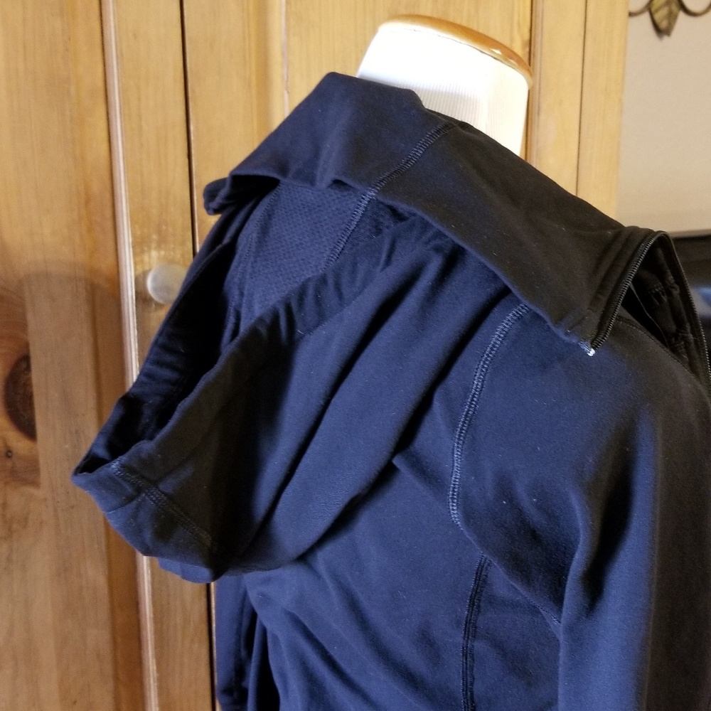 Lululemon athletics Jacket - Picture 3 of 5